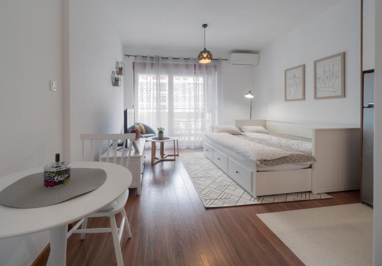 Cozy Studio Apartment Mila Podgorica Buitenkant foto